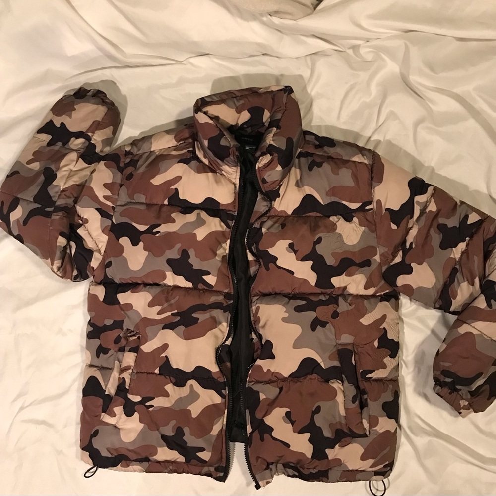 Forever 21 Forest-Camo print Puffer Coat WOMENS Lrg